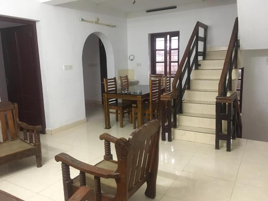 Hotel Montecello Thiruvananthapuram Exterior foto